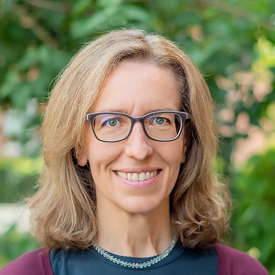 Dr. Anna Maria Arrighetti, Programmbereichsleiterin Gesundheitsbildung, Romanische und Seltene Sprachen